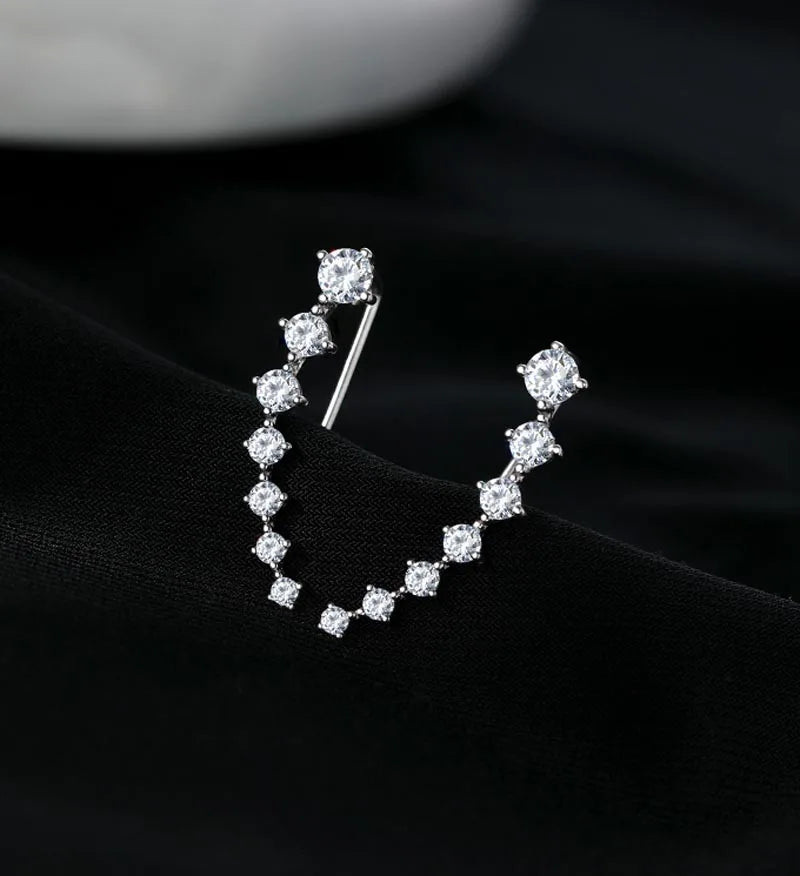 Leaf-Shaped Climber Earrings with 7 Dazzling Crystals - Elegance and Versatility